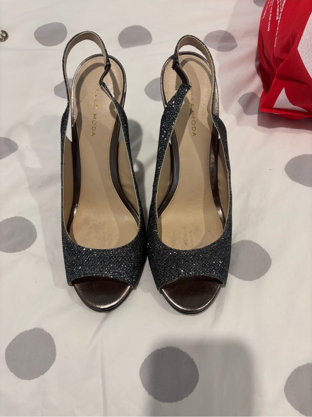 Pelle Moda Sparkling Silver/Black Open-Toe Slingback Heels. Size 8.5. Worn 1-2x